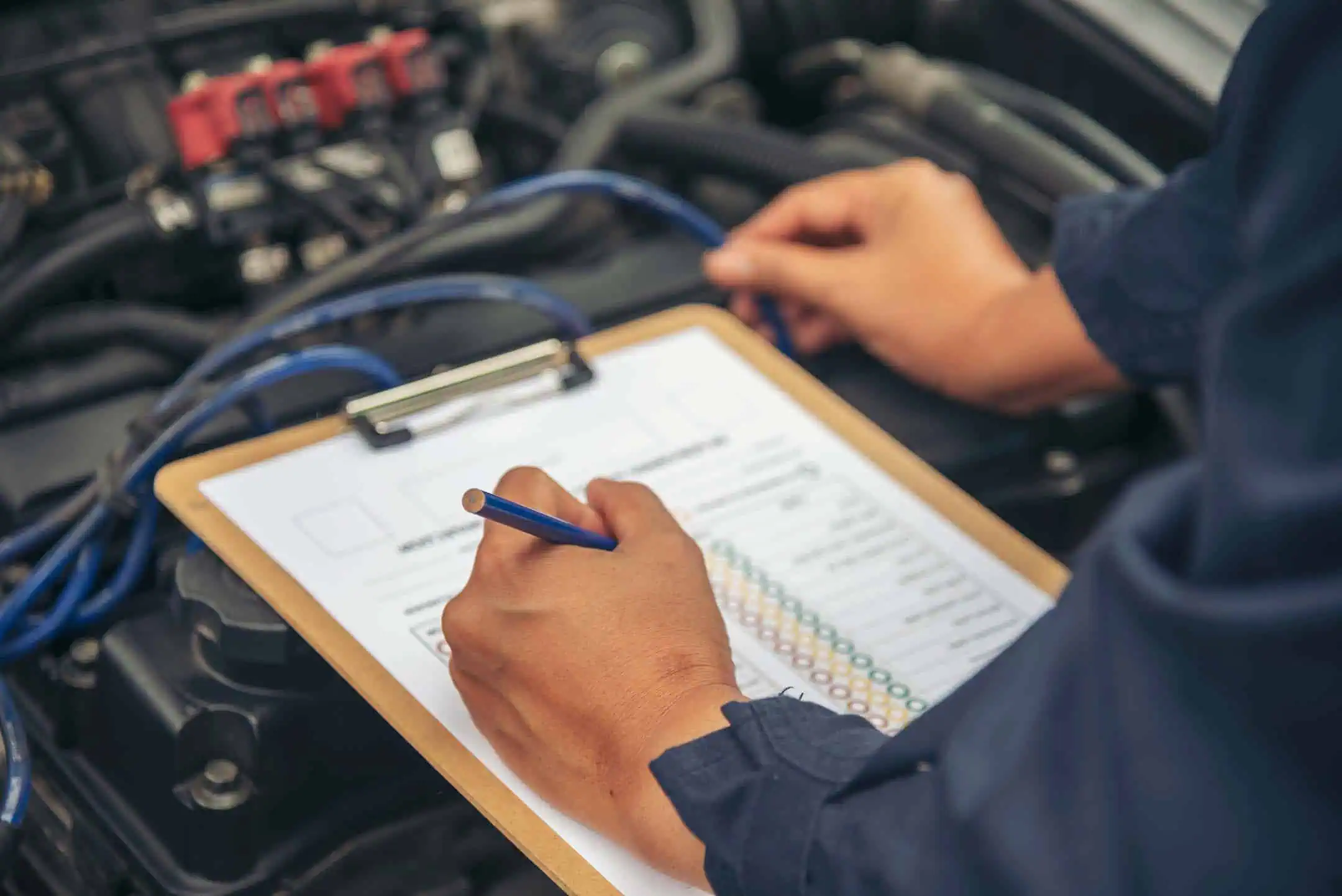 Car Mechanic With List